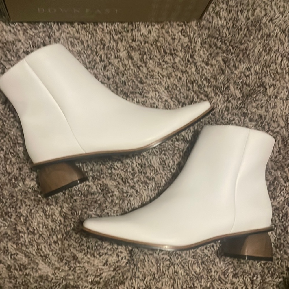 DownEast Square Toe White Ankle Boots